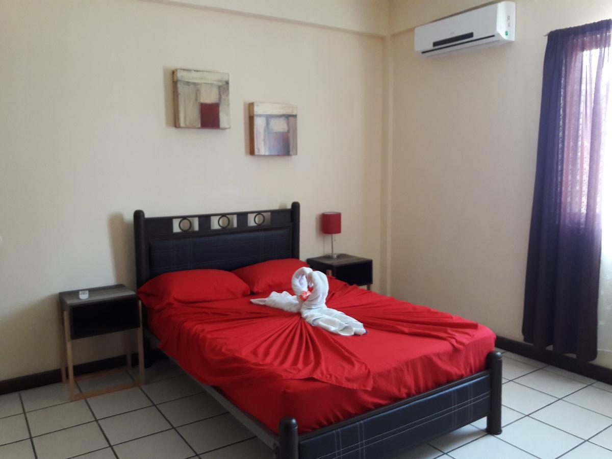 Alme Hostel Playa del Carmen Exterior photo